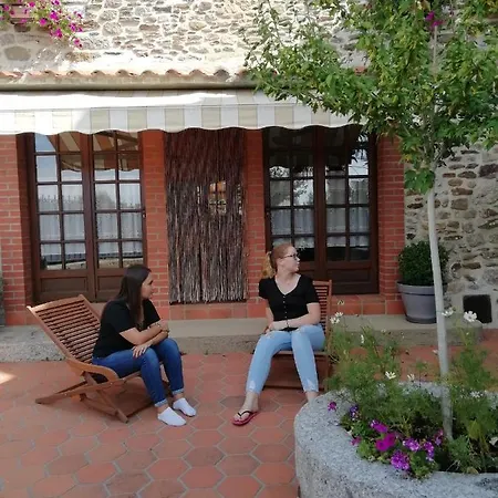 La Maison D'odette Et Daniel Vitrac (Cantal)